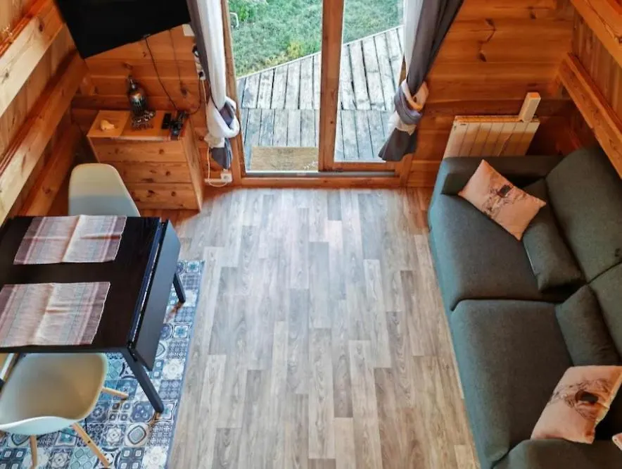 Tipi En Bois Tout Equipe Avec Balneo Rillieux-la-Pape