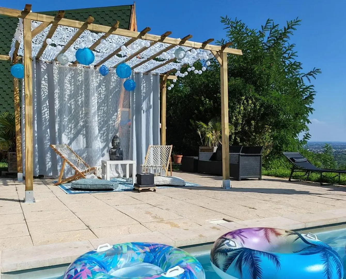 Tipi En Bois Tout Equipe Avec Balneo Rillieux-la-Pape Appartement